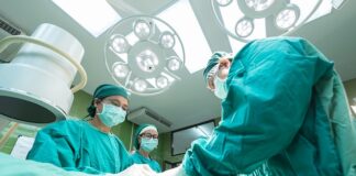 Kiedy zdecydować się na operację kręgosłupa szyjnego?