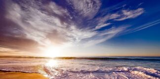 Jak wybrać piankę do pływania dla dzieci?