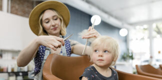 Pierwszy fryzjer dla dziecka